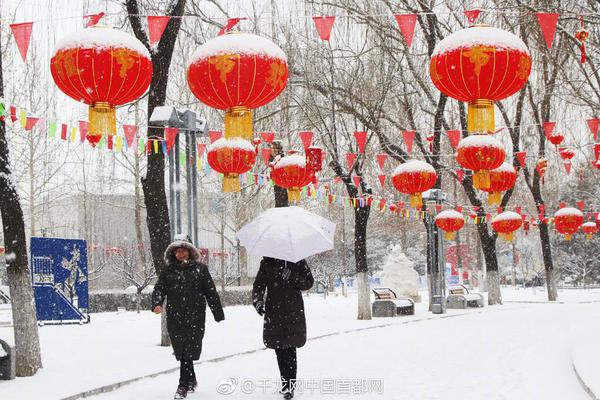渡神纪芬尼斯崛起滑翔降落的时候需要注意什么